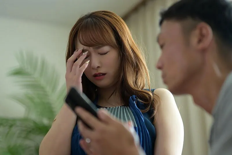 Người vợ sốc khi gã chồng tâm sự về ước muốn nhìn vợ yêu bị người khác địt